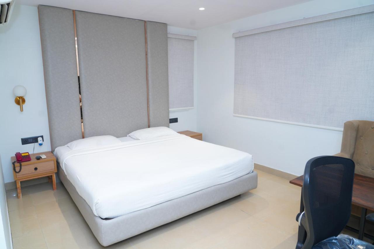 Hotel Kinara Grand Hajdarábád Exteriér fotografie